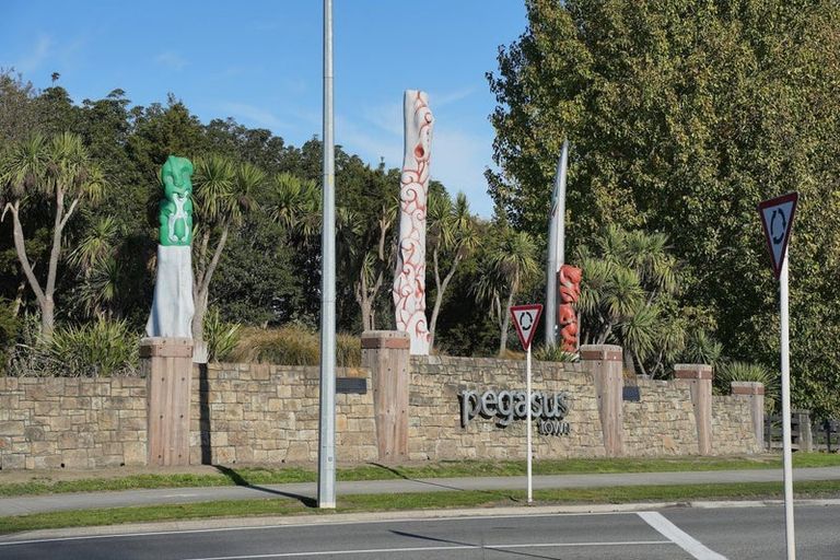 Photo of property in 28 Te Hurunui Drive, Pegasus, 7612