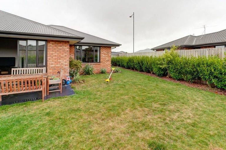 Photo of property in 1 Duggan Close, Rolleston, 7614