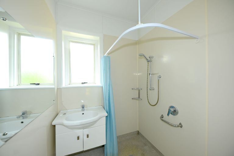 Photo of property in 16 Mccombs Street, Somerfield, Christchurch, 8024