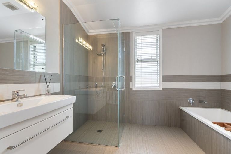 Photo of property in 4 Feltham Street, Hunterville, 4730