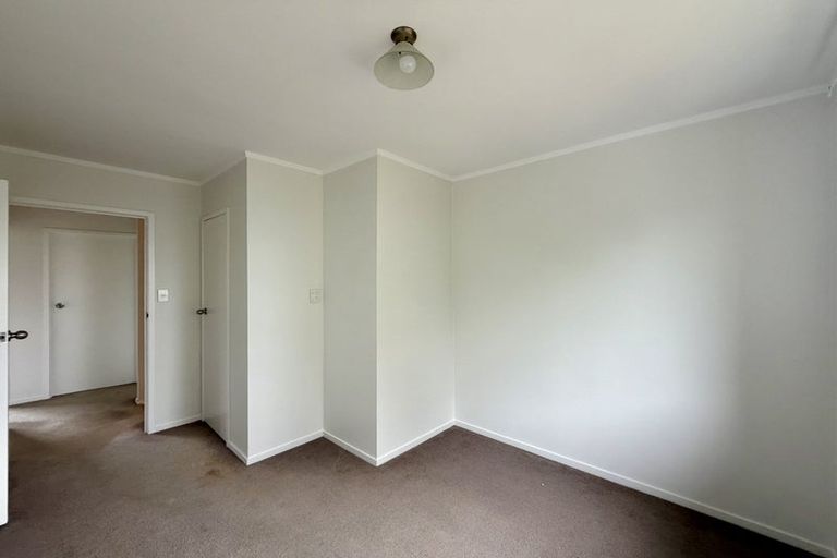 Photo of property in 1/12 Steen Place, Mangere Bridge, Auckland, 2022
