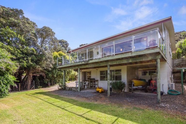Photo of property in 8 Haddon Crescent, Whitianga, 3510