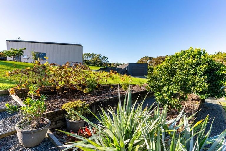 Photo of property in 97 West Ridge Road, Maunu, Whangarei, 0110