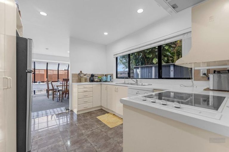 Photo of property in 2/57 Hoteo Avenue, Papatoetoe, Auckland, 2025