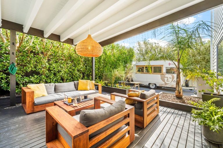 Photo of property in 9 Ruth Craig Place, Stanmore Bay, Whangaparaoa, 0932