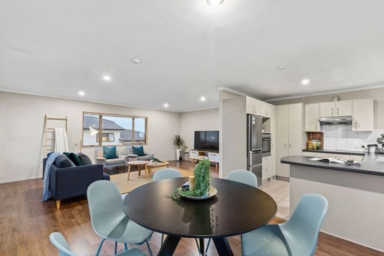 Photo of property in 12 Gordon Stanley Drive, Massey, Auckland, 0614