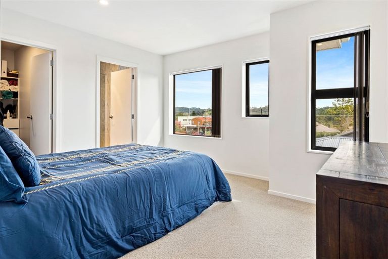 Photo of property in 206c Henderson Valley Road, Henderson, Auckland, 0612