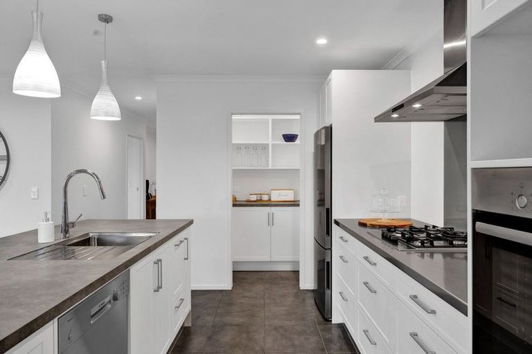 Photo of property in 69 Wilson Street, Hawera, 4610