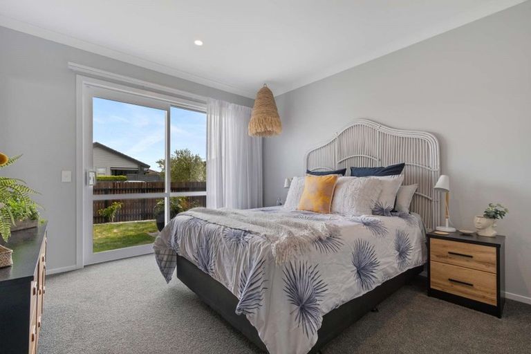 Photo of property in 14 Awatira Drive, Papamoa Beach, Papamoa, 3118