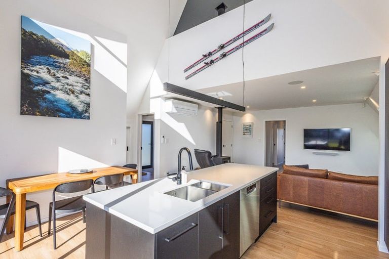 Photo of property in 21 Findlay Street, National Park, Owhango, 3989