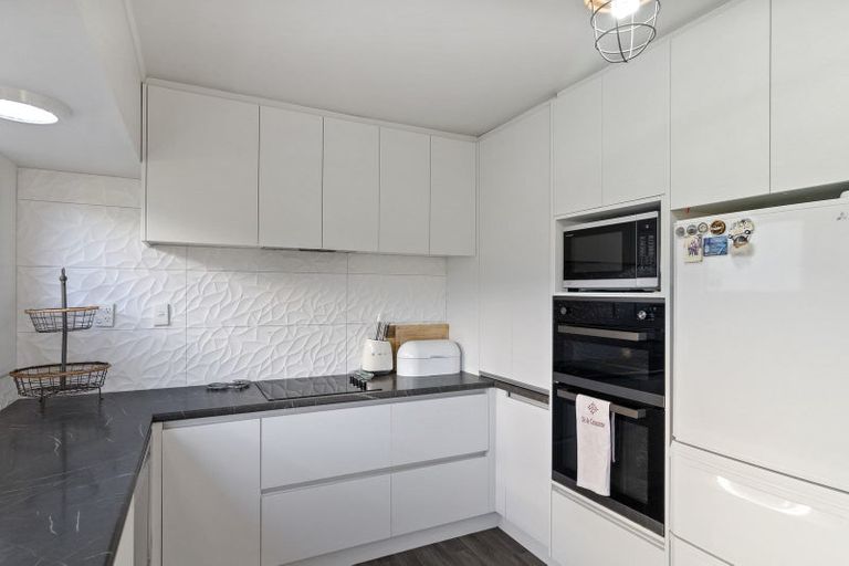 Photo of property in 403 Harbour View Road, Whangamata, 3620
