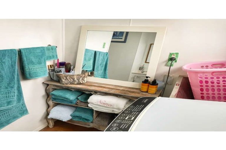 Photo of property in 67 Koputara Road, Himatangi Beach, Foxton, 4891