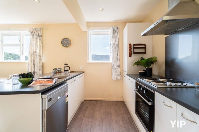 Photo of property in 19 Mahinawa Street, Takapuwahia, Porirua, 5022