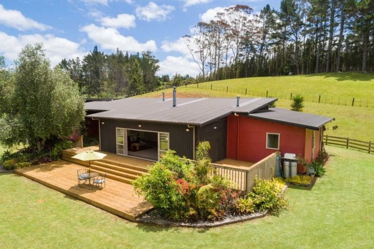 Photo of property in 37 Shirley Road, Shirley, Christchurch, 8013