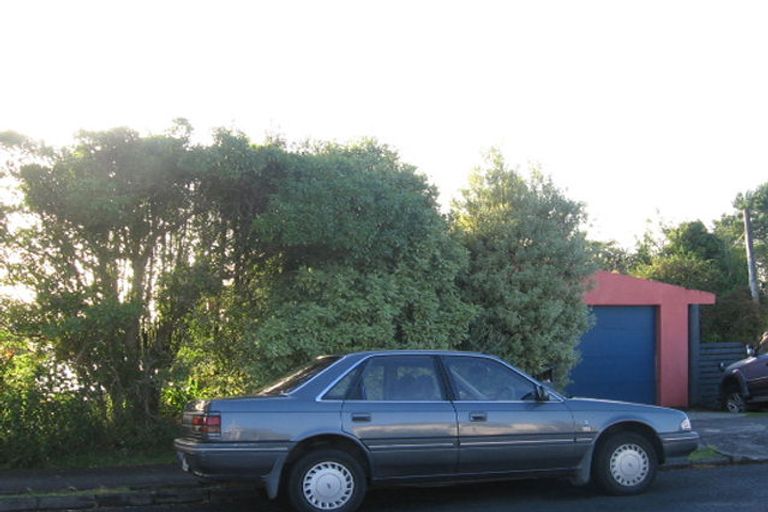 Photo of property in 19 Speedy Crescent, Hillcrest, Auckland, 0627