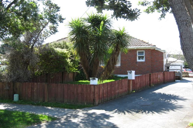 Photo of property in 19 Melvill Grove, Waterloo, Lower Hutt, 5011