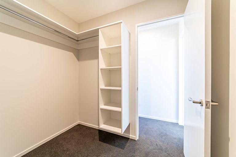 Photo of property in 7 Mccahon Drive, Rangiora, 7400