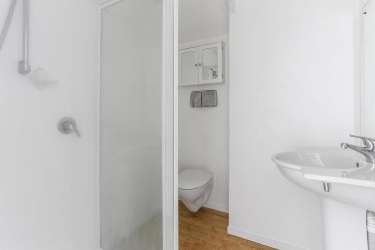 Photo of property in 1/29 Wolsley Avenue, Milford, Auckland, 0620