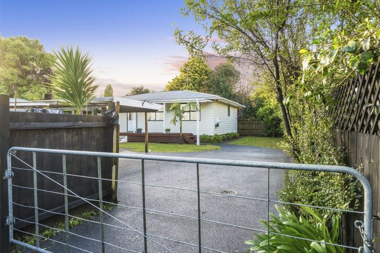 Photo of property in 52a Metcalfe Road, Ranui, Auckland, 0612