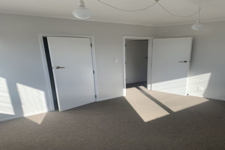 Photo of property in 1/27a Randwick Road, Northland, Wellington, 6012