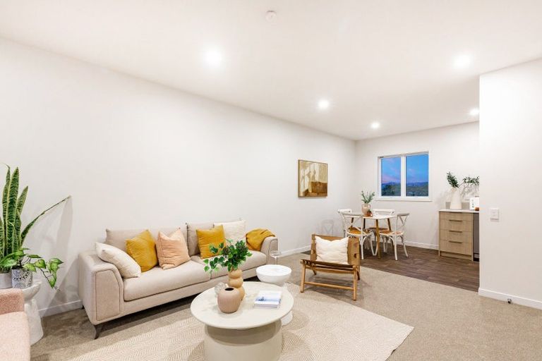 Photo of property in 49 Cleat Street, Whitby, Porirua, 5024