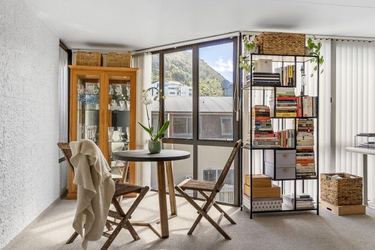 Photo of property in 40 Maunganui Road, Mount Maunganui, 3116