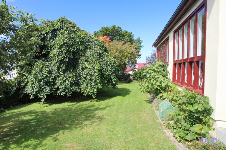 Photo of property in 32 Hull Street, South Hill, Oamaru, 9400