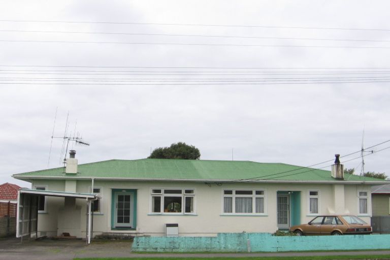 Photo of property in 14 Hannan Street, Levin, 5510