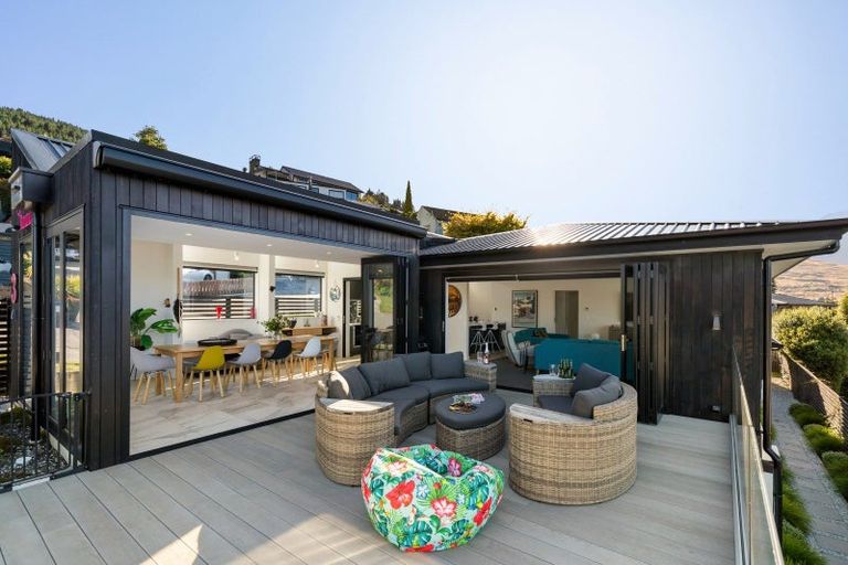 Photo of property in 3 Panorama Place, Queenstown, 9300