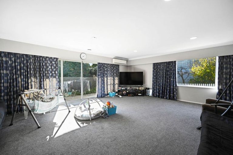 Photo of property in 104 Poaka Avenue, Dinsdale, Hamilton, 3204