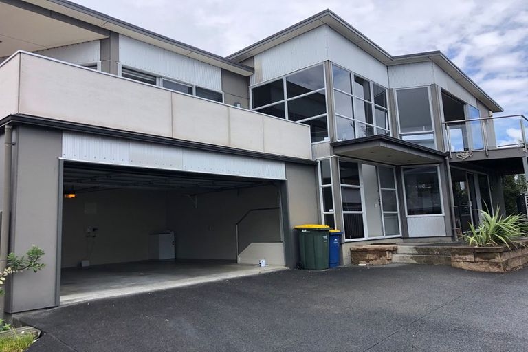 Photo of property in 348 Beach Road, Mairangi Bay, Auckland, 0630