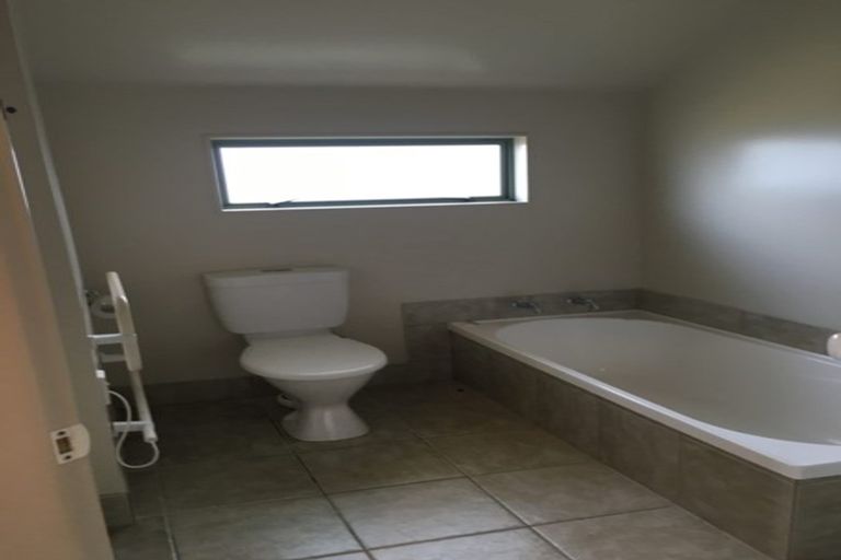 Photo of property in 84f1 Kanpur Road, Broadmeadows, Wellington, 6035