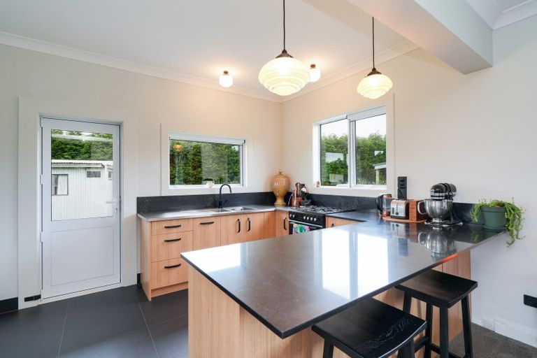 Photo of property in 193 Mason Road, Seaward Bush, Invercargill, 9871