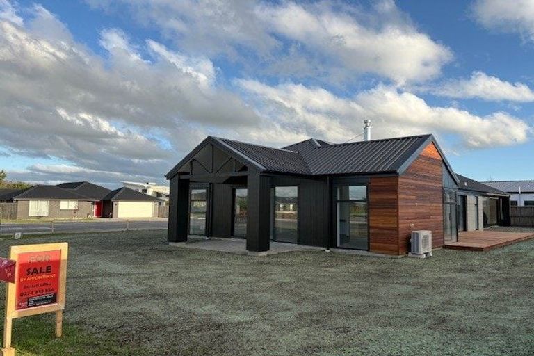 Photo of property in 2 Dynes Road, Rolleston, 7615