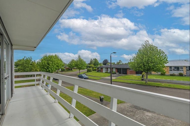 Photo of property in 6 Anaru Place, Awapuni, Palmerston North, 4412