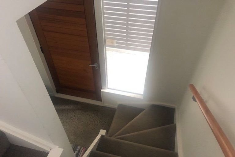 Photo of property in Mondrian Townhouses, 1/24 Hanson Street, Mount Cook, Wellington, 6021