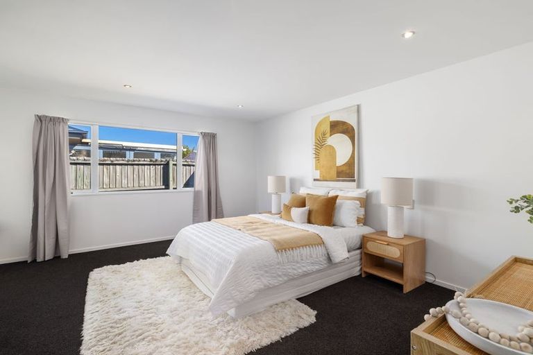 Photo of property in 72 Mauger Drive, Heathcote Valley, Christchurch, 8022