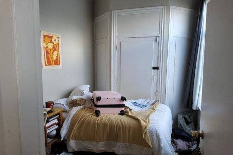 Photo of property in 21a Hargreaves Street, Mount Cook, Wellington, 6021