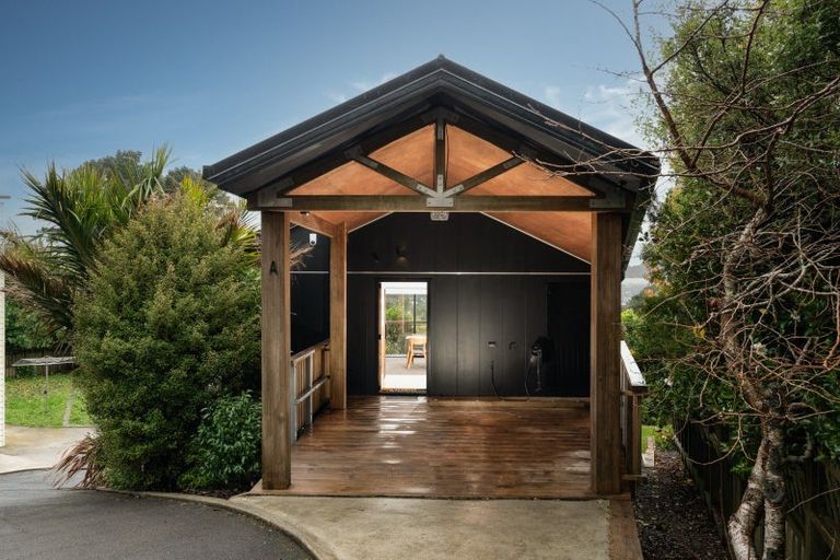 Photo of property in 12a Marjory Close, Broadmeadows, Wellington, 6035