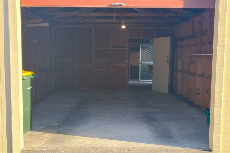 Photo of property in 2 Winslow Place, Levin, 5510