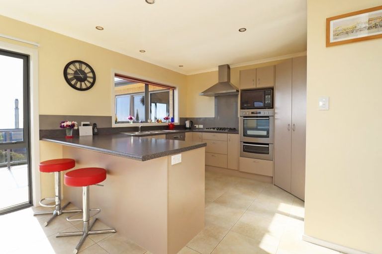 Photo of property in 11 Oakham Street, Hampden, 9410