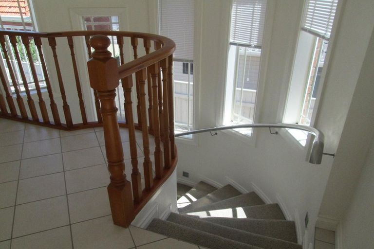 Photo of property in 11c Fife Lane, Miramar, Wellington, 6022