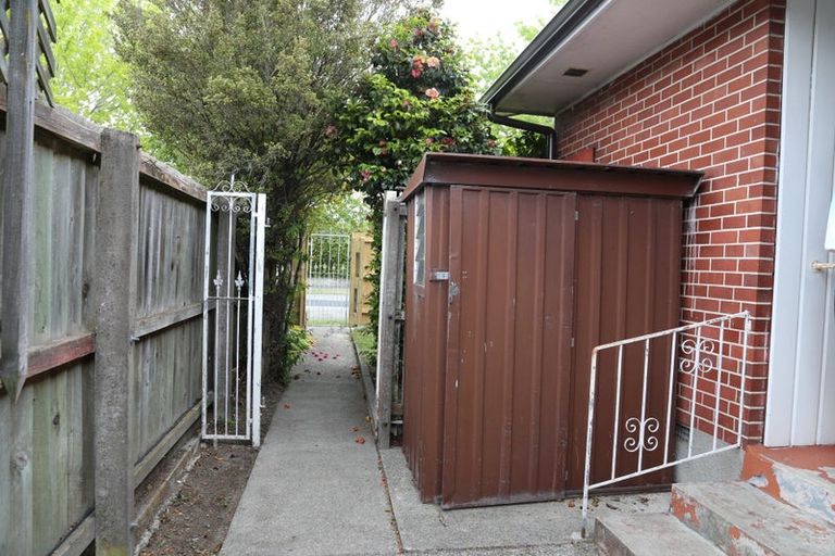 Photo of property in 32 Maidstone Road, Ilam, Christchurch, 8041