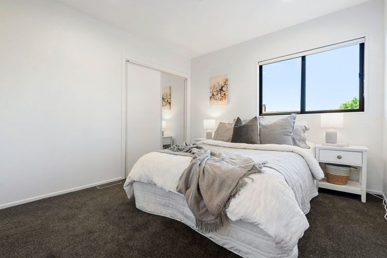 Photo of property in 19 Sunrise Avenue, Murrays Bay, Auckland, 0630