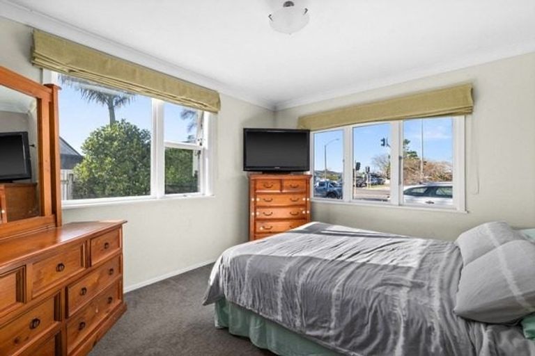 Photo of property in 289 Kennedy Road, Onekawa, Napier, 4110