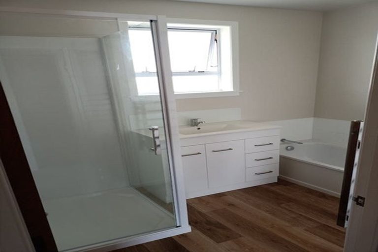 Photo of property in 25 Crownhill Street, Spotswood, New Plymouth, 4310