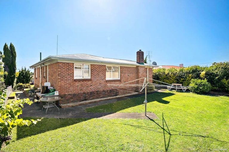 Photo of property in 3 Boon Street, Manurewa, Auckland, 2102