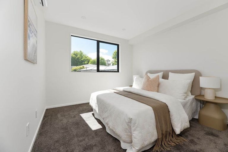Photo of property in 2 Choice Avenue, Henderson, Auckland, 0612