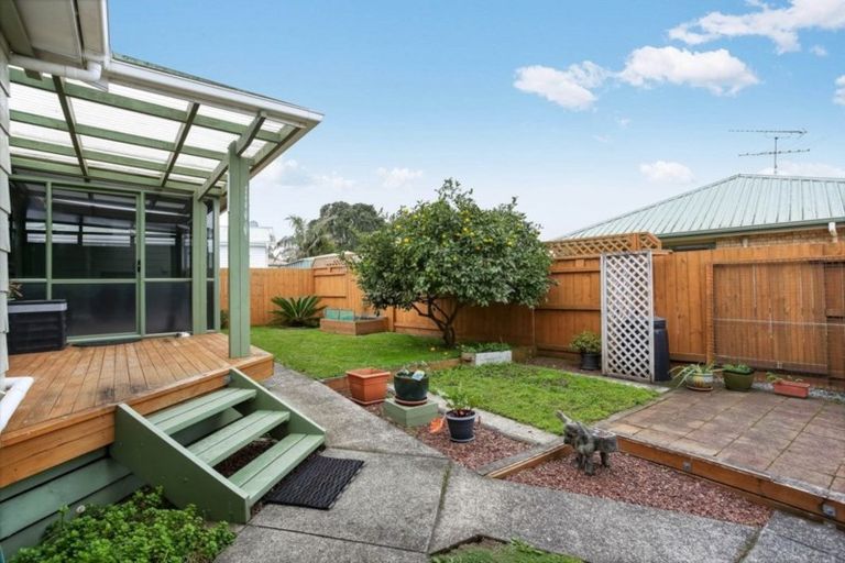 Photo of property in 1 Mcevoy Avenue, Tuakau, 2121