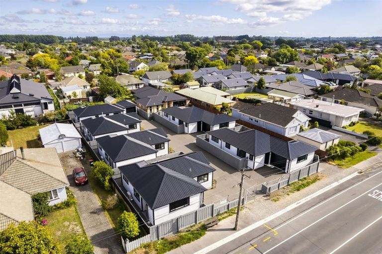 Photo of property in 2/273 Innes Road, Mairehau, 8052